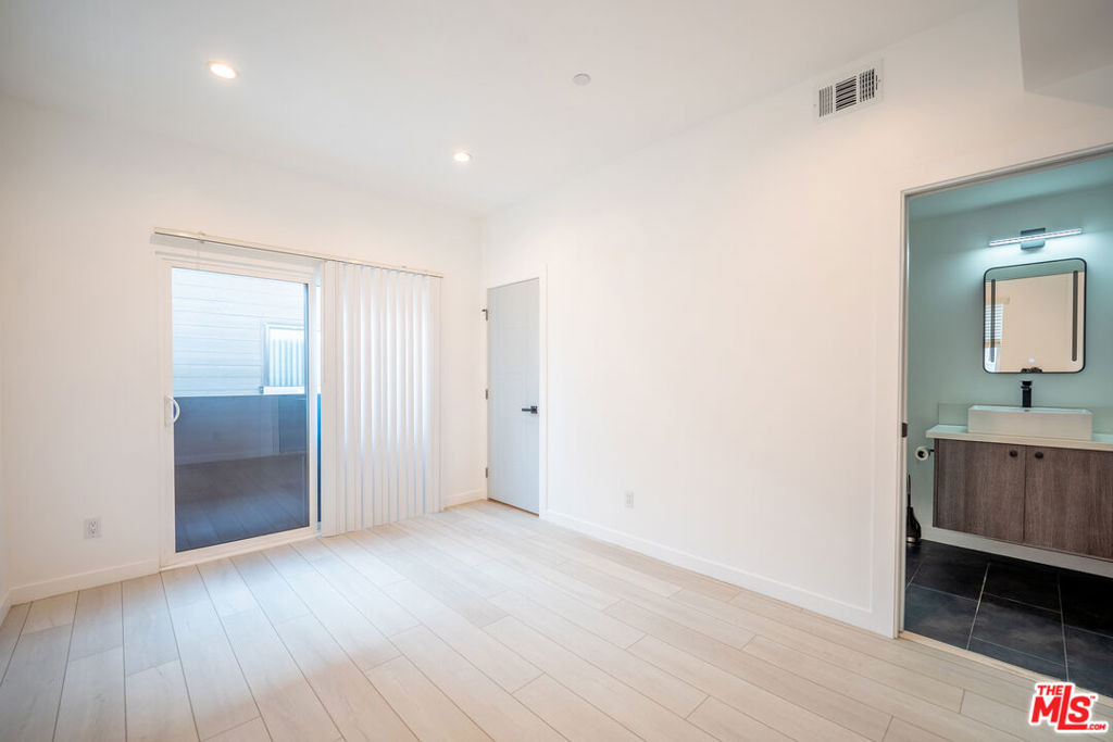 246 N Dillon Street - Photo 15