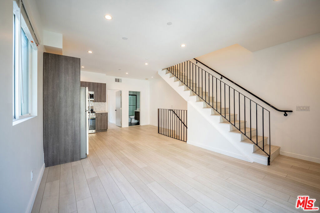 246 N Dillon Street - Photo 9