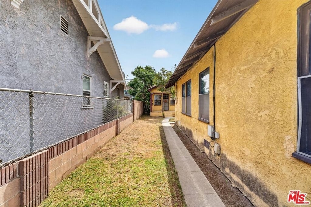 5008 S Wilton Place - Photo 22