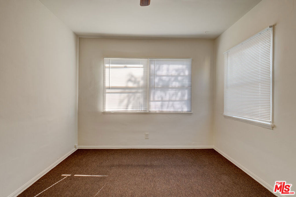11508 Simms Avenue - Photo 11