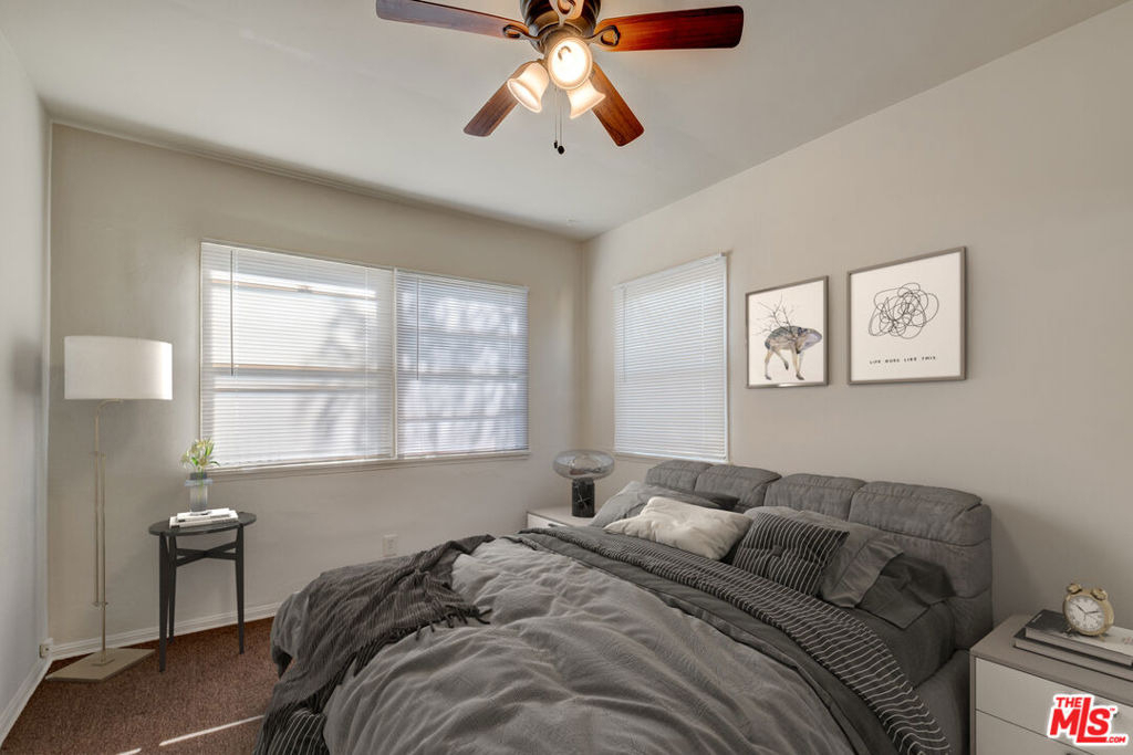 11508 Simms Avenue - Photo 10