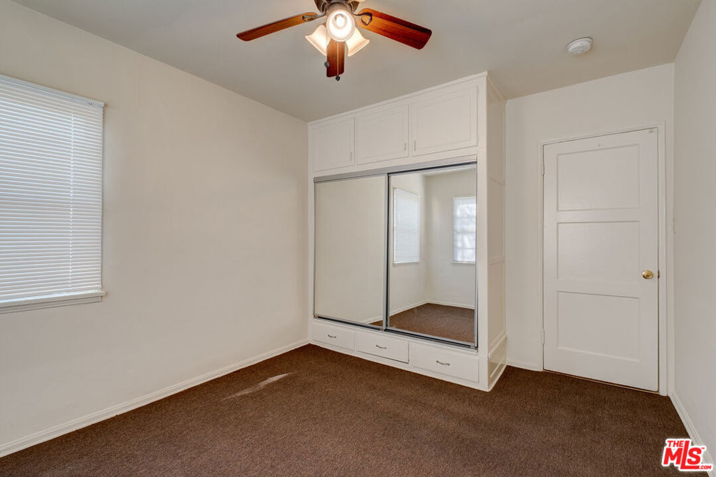 11508 Simms Avenue - Photo 12