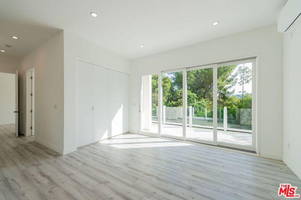 4724 N El Caballero Drive - Photo 3