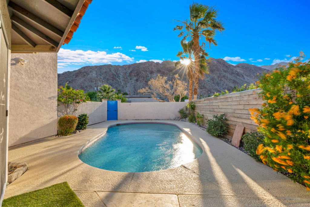 52420 Avenida Juarez - Photo 1