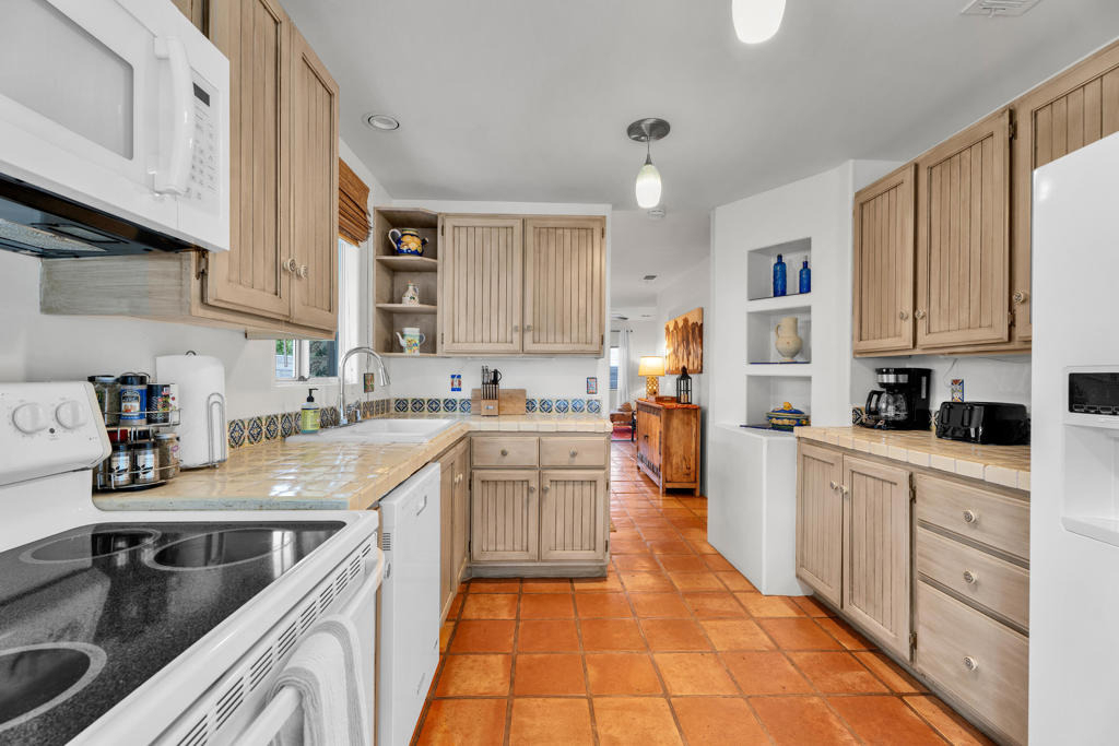 52420 Avenida Juarez - Photo 11