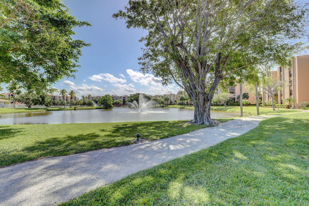 600 Egret Circle - Photo 31