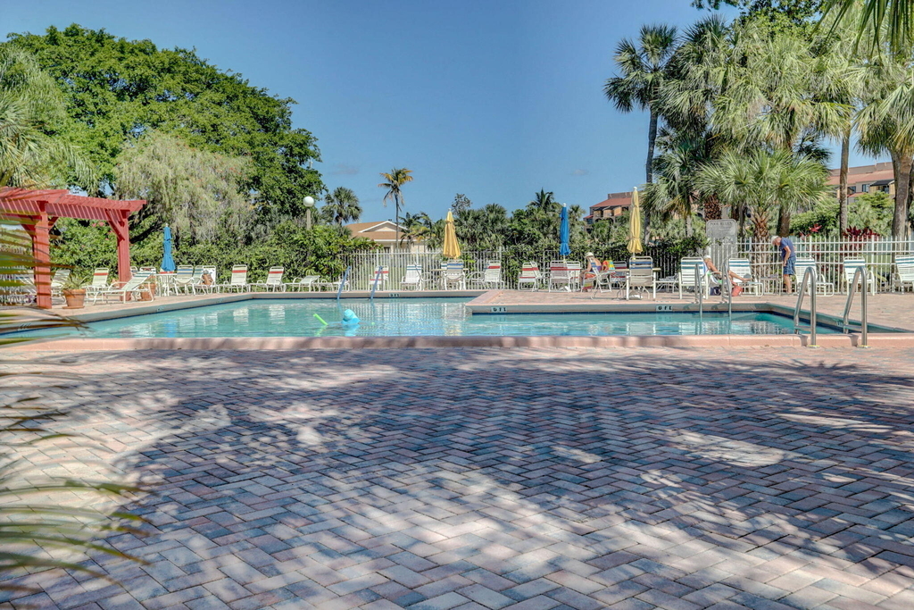 600 Egret Circle - Photo 40