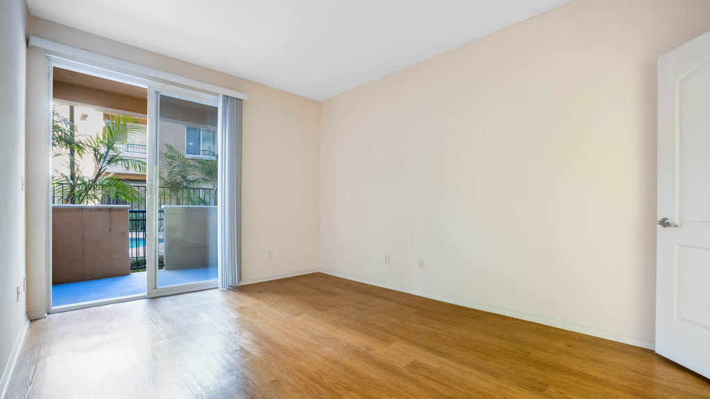 4077 Glencoe Avenue - Photo 32