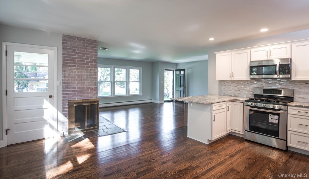 16 Elmwood Drive - Photo 8