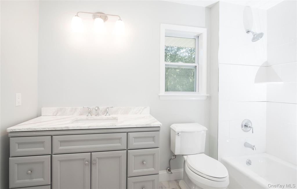 16 Elmwood Drive - Photo 13