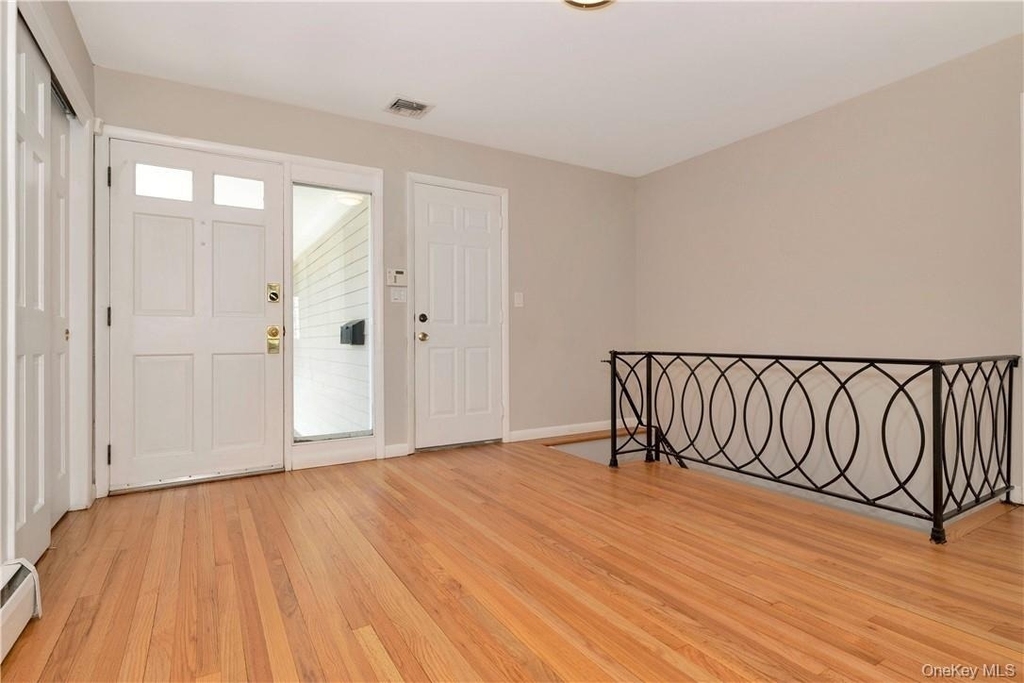 3 Lea Place - Photo 2
