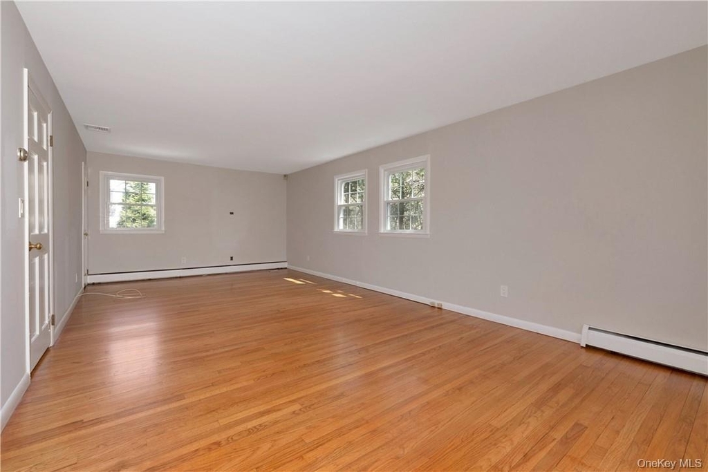 3 Lea Place - Photo 12