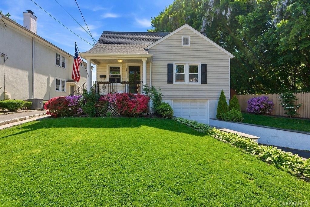 526 Carroll Avenue - Photo 0