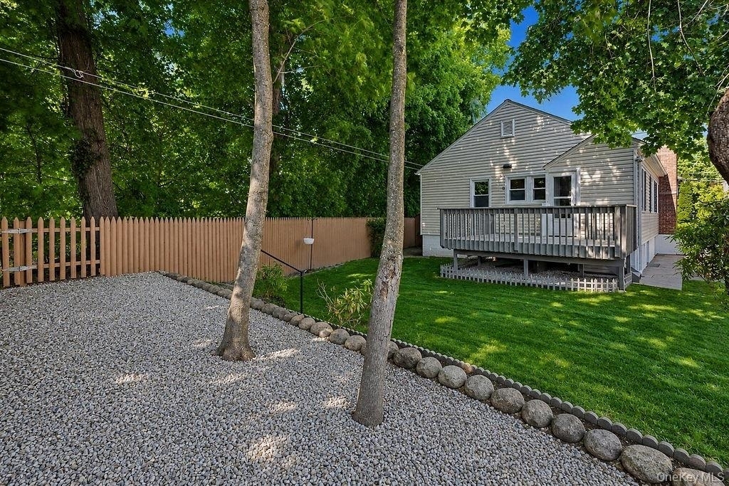 526 Carroll Avenue - Photo 12