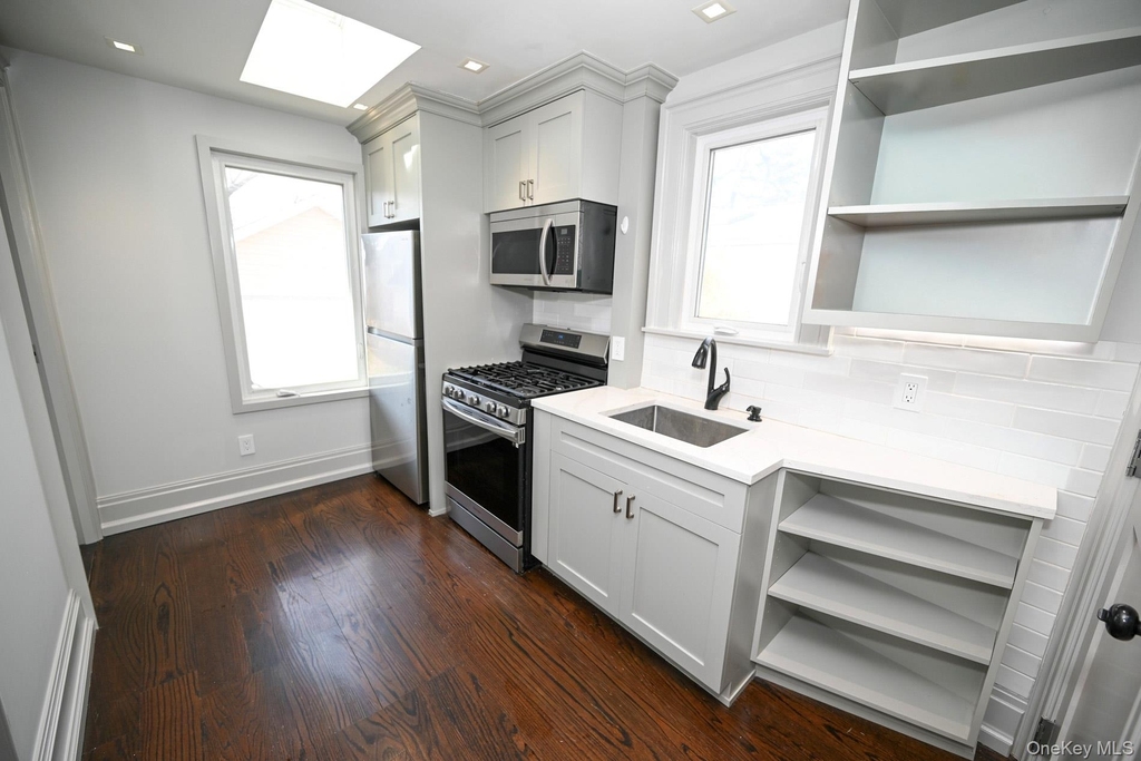 29 Everett Street - Photo 3