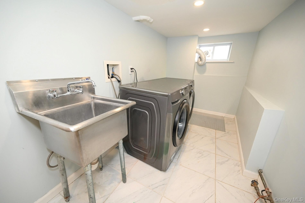 29 Everett Street - Photo 12