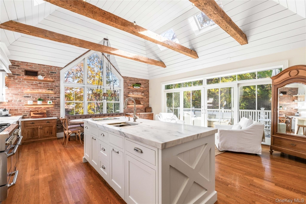 101 Milton Road - Photo 3