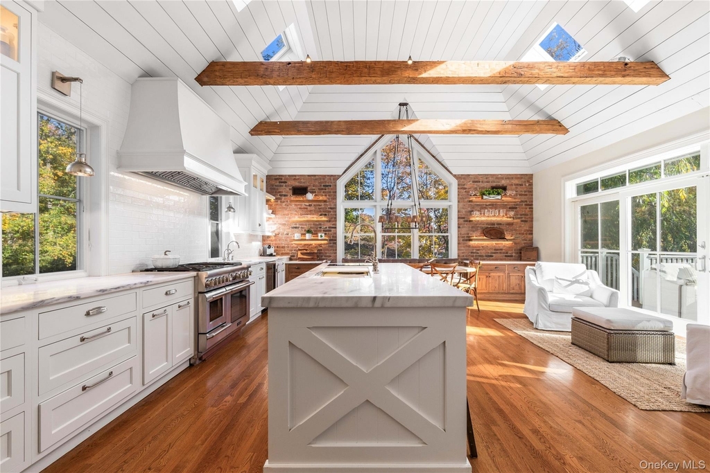101 Milton Road - Photo 1