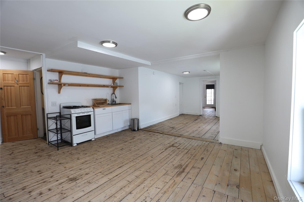 49 Main Street - Photo 7