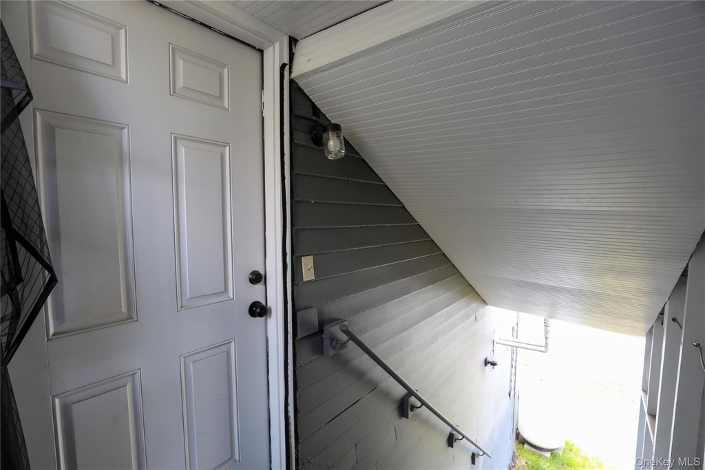 49 Main Street - Photo 4