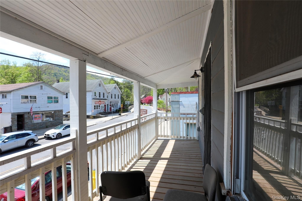 49 Main Street - Photo 14