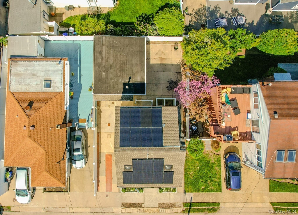 23 Garden City Avenue - Photo 3