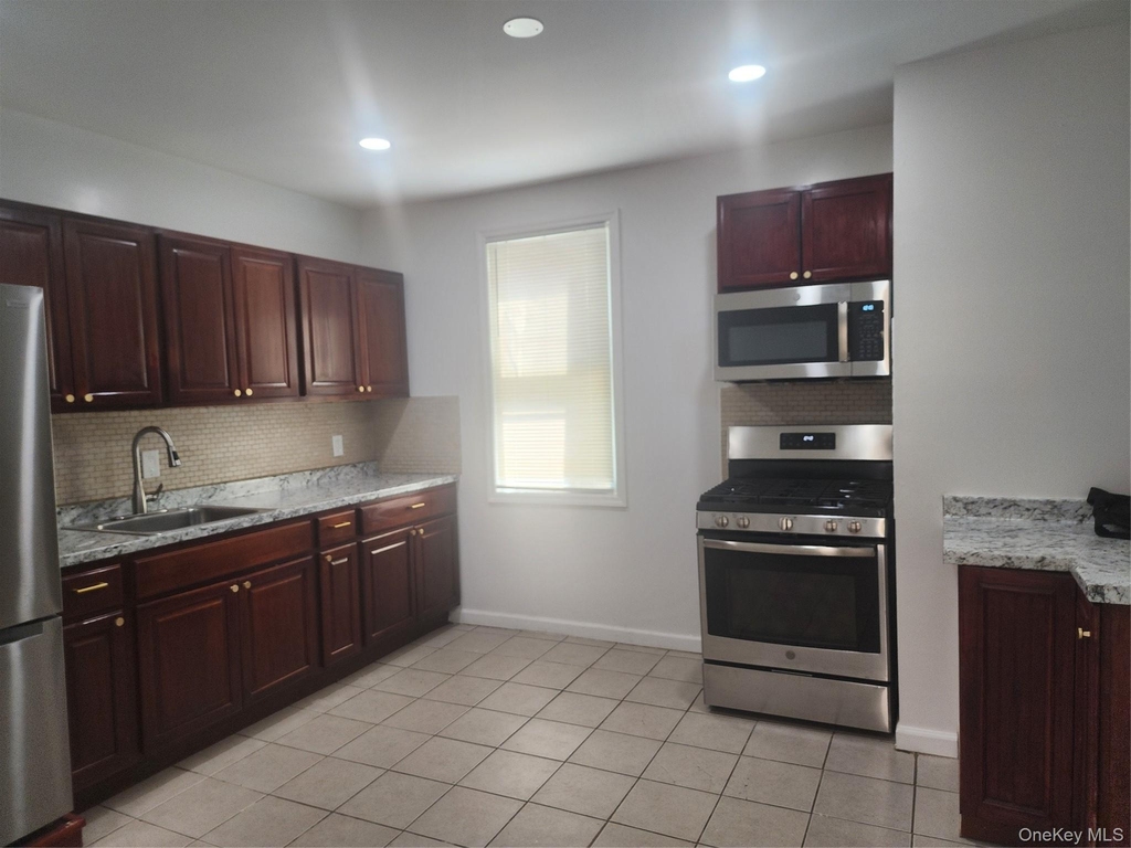 49 Carroll Street - Photo 13