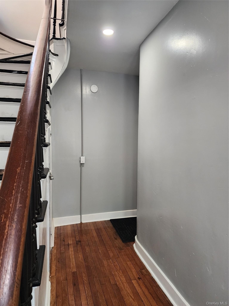 49 Carroll Street - Photo 4