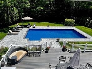 24 Bridle Path - Photo 1