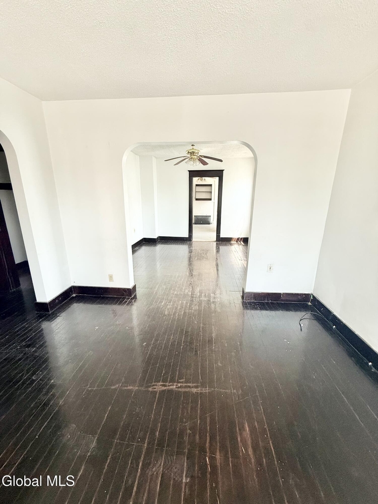 1121 10th Avenue - Photo 3