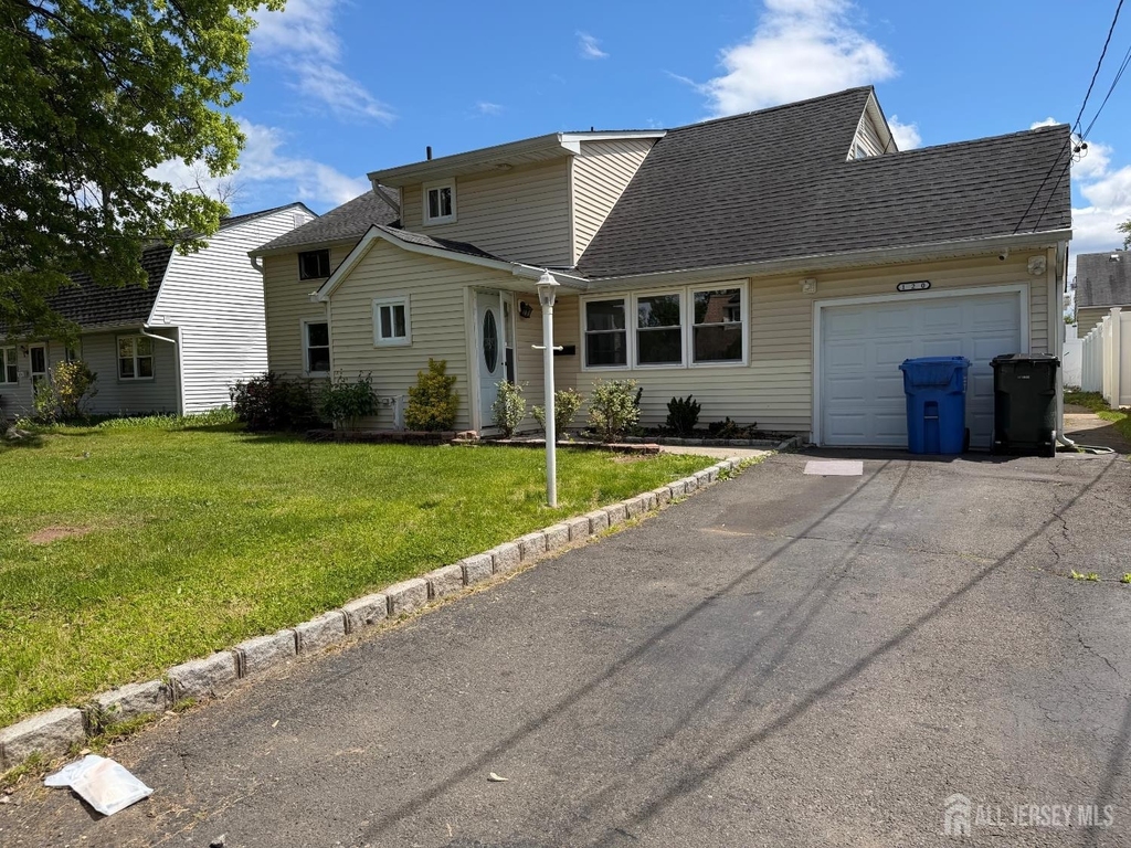 120 W Warren Street - Photo 0
