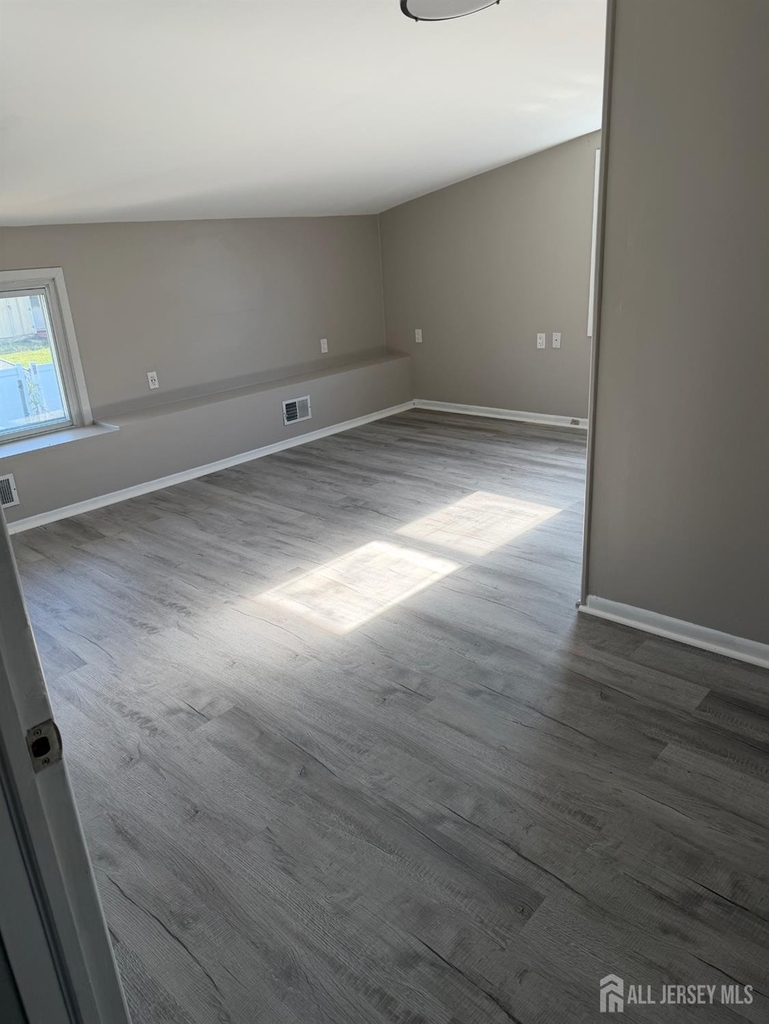 120 W Warren Street - Photo 8