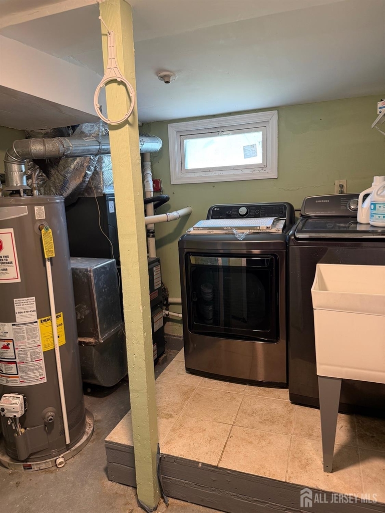 120 W Warren Street - Photo 2