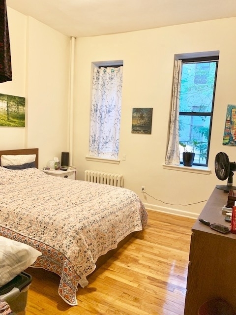 21 E 108th Street - Photo 2