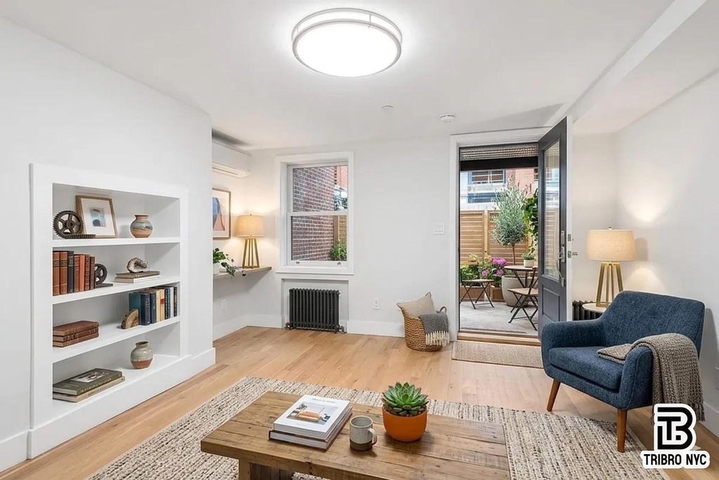 344 Dean Street - Photo 4