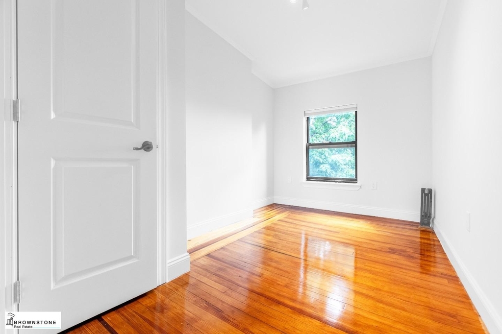 86 Carroll Street - Photo 6