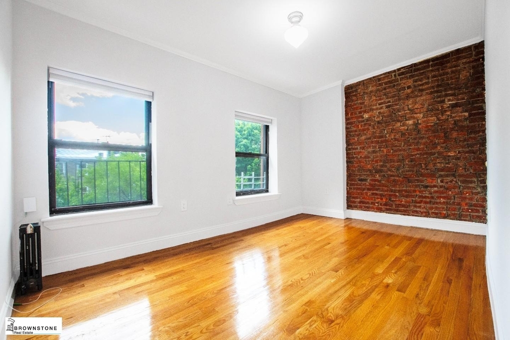 86 Carroll Street - Photo 2