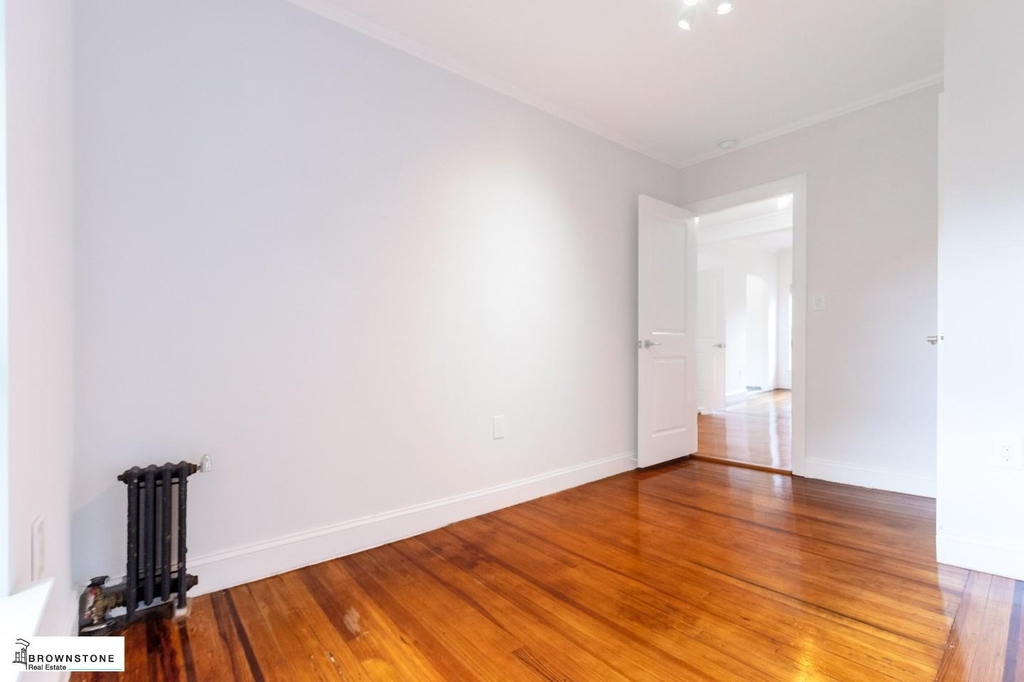 86 Carroll Street - Photo 7