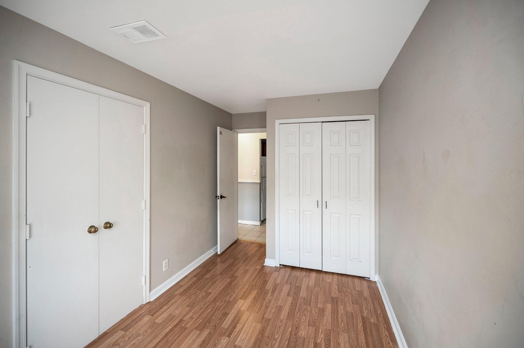 102 Picadilly Lane - Photo 11