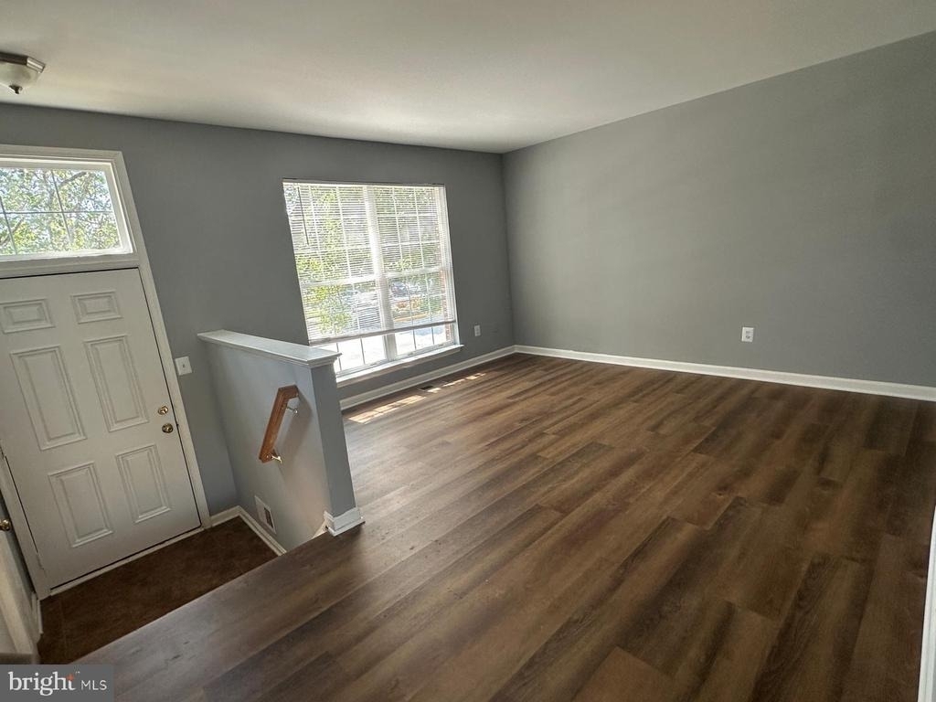 10918 Pope Street - Photo 2
