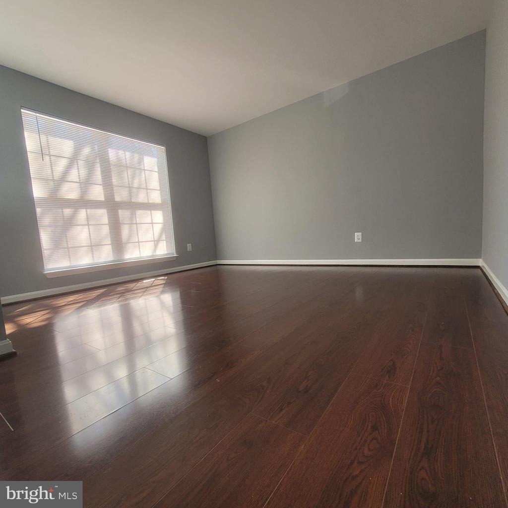 10918 Pope Street - Photo 3