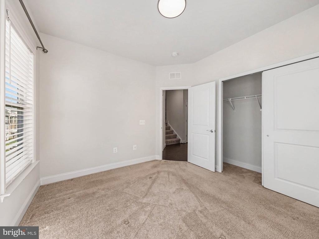 1900 Greenbriar Hall Road - Photo 9