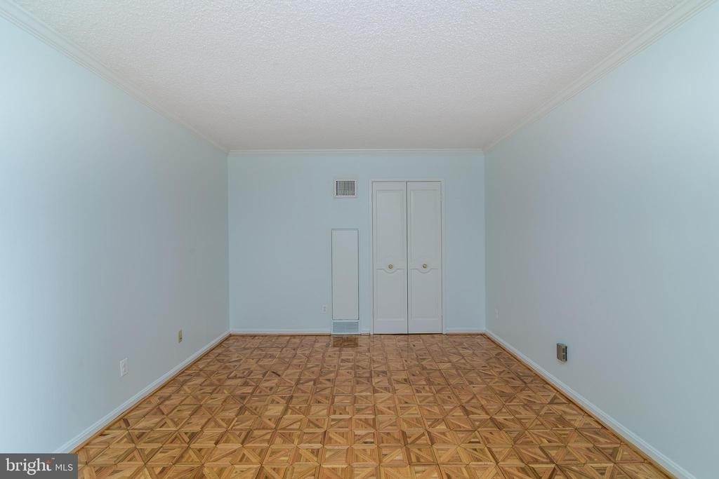 1800 Old Meadow Road - Photo 8