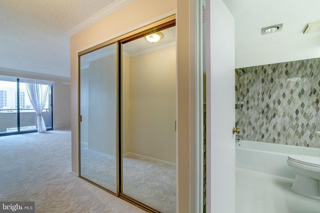 1800 Old Meadow Road - Photo 10