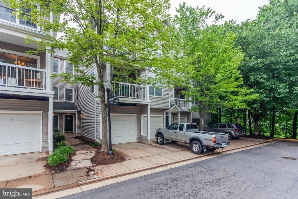 12852 Fair Briar Lane - Photo 0