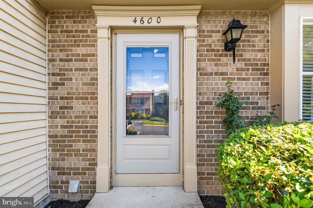 4600 Brentleigh Court - Photo 3