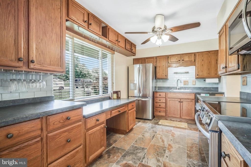 7030 Donna Circle - Photo 5