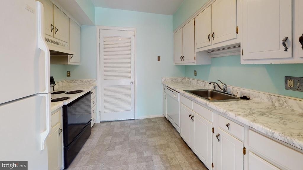 3836 Miramonte Place - Photo 11