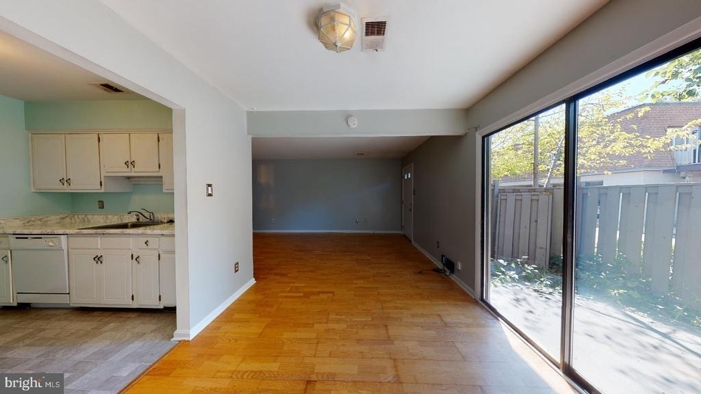3836 Miramonte Place - Photo 8