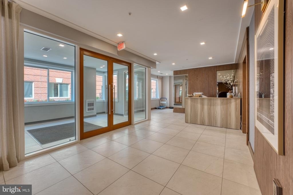 635 Slaters Lane - Photo 26
